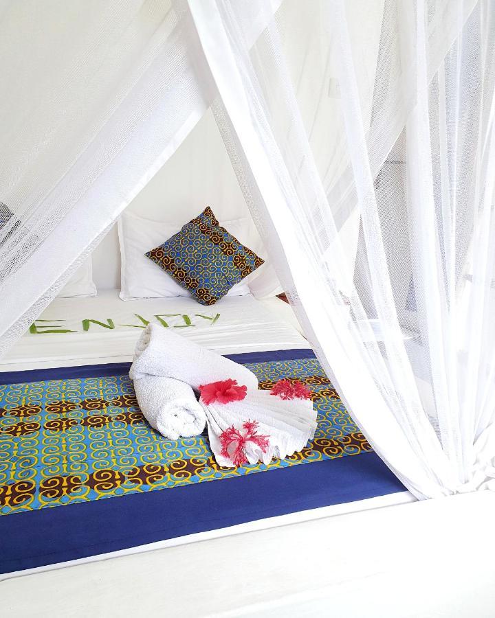 Blue Palm Zanzibar Panzió Bwejuu Kültér fotó